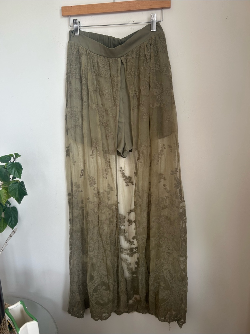entro Olive Sheer Lace Maxi Skirt
